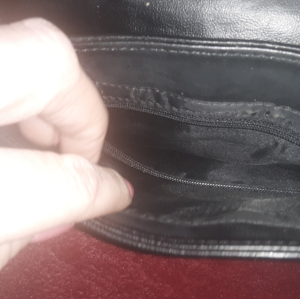 Handbag - Picture 3 of 5